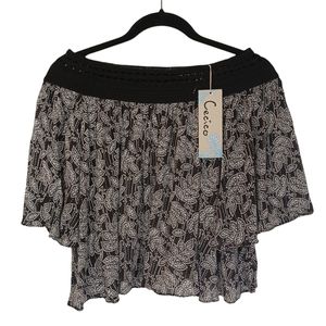 CECICO Black White Print Off The Shoulder Crochet Stretchy Top Small NWT